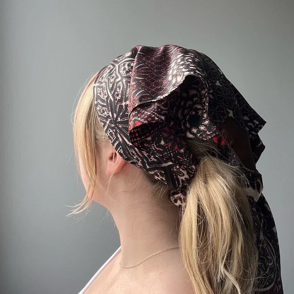 Patterned Scarf - Picture 2 of 5